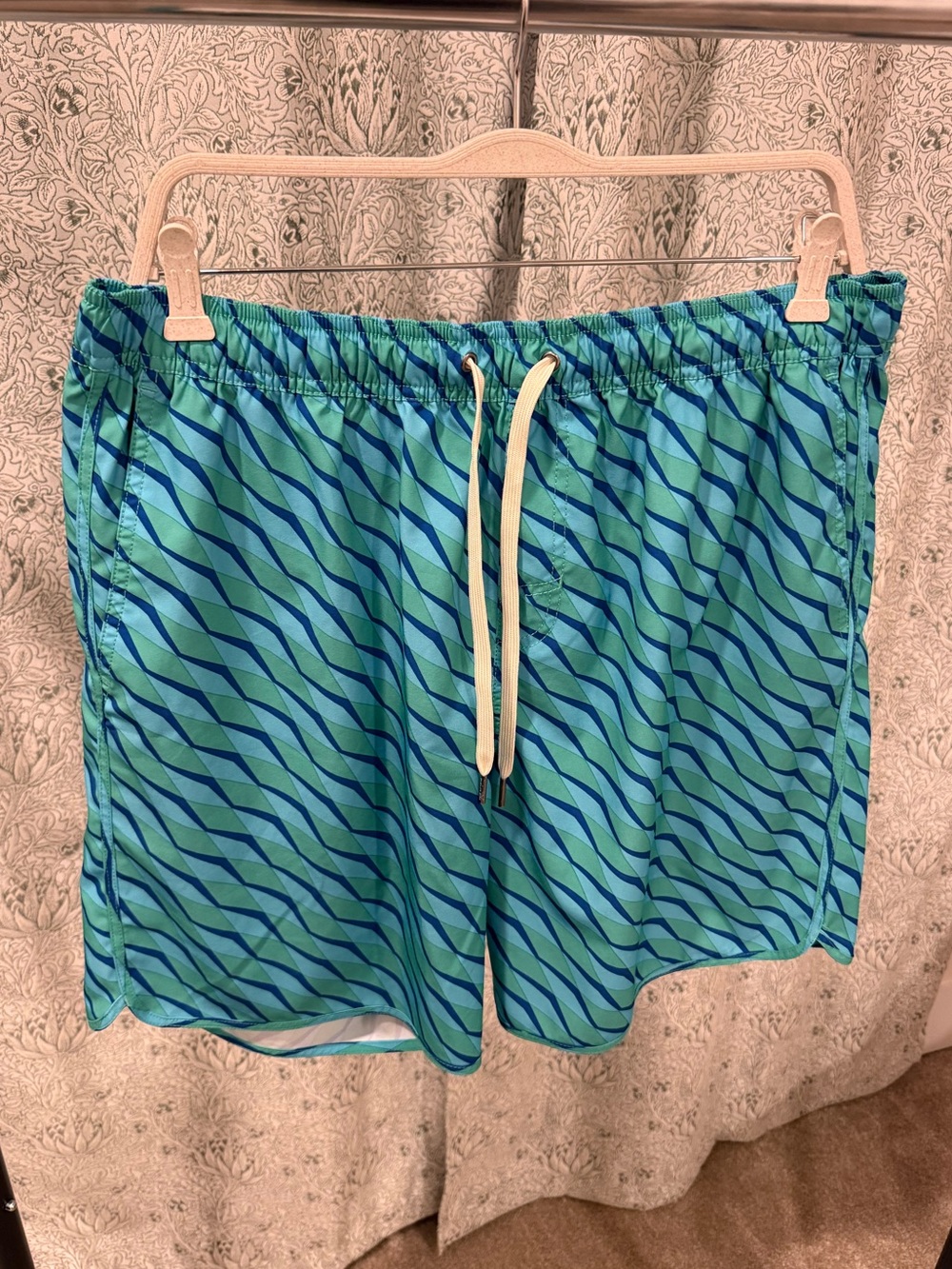 Fair Harbor Men’s Swim Trunks NWOT!!!